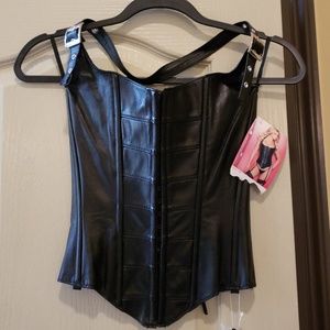 Allure-Elegant Faux Leather Corset
